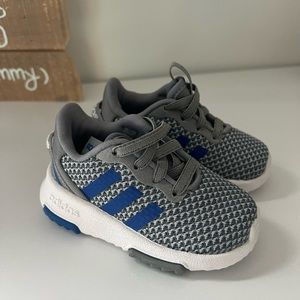 Adidas toddler shoes size 4K